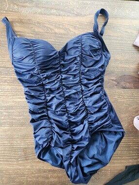 Dkny Medium 8 Navy Ruched One-Piece Swimsuit Padded Swim Adjustable Straps Blue